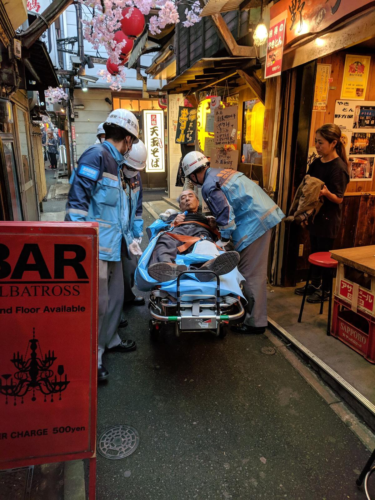 tapas bar Sevilla barra