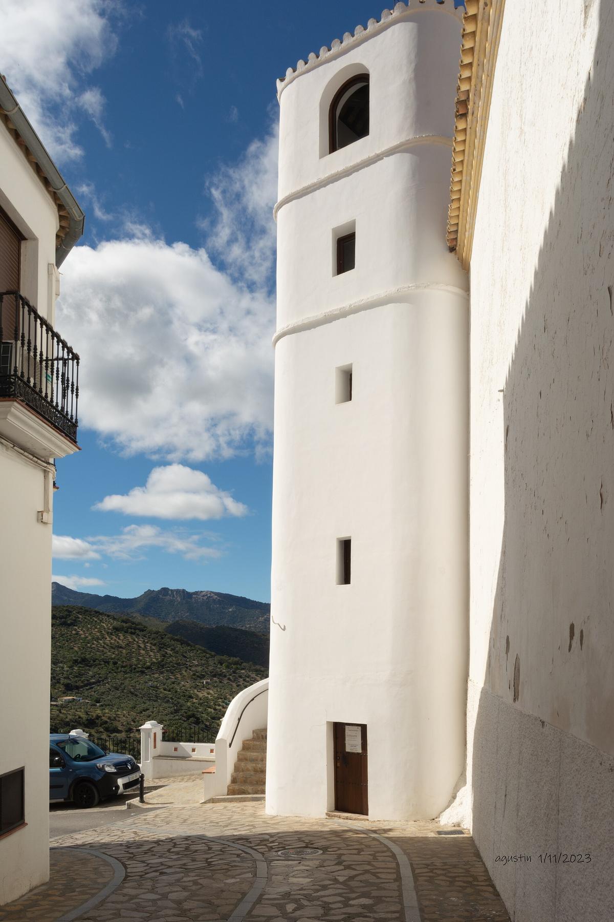 pueblo blanco sierra norte Sevilla